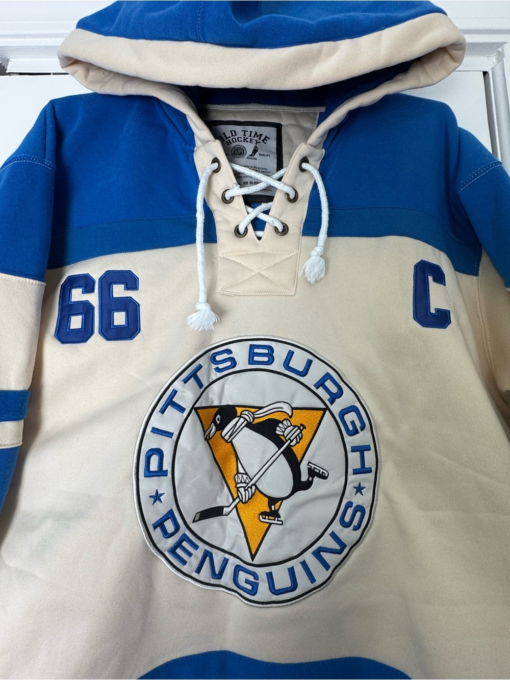 Vintage Pittsburgh Penguins Cream and Blue Lace-Up Hoodie - Mario Lemieux - Picture 3 of 4